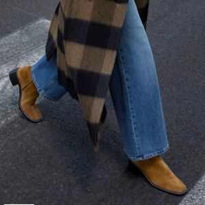 NEW Everlane Toasted Almond‎ Suede Tan Leather The City Boot in Size 7